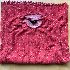 Red short sleeve turtle neck